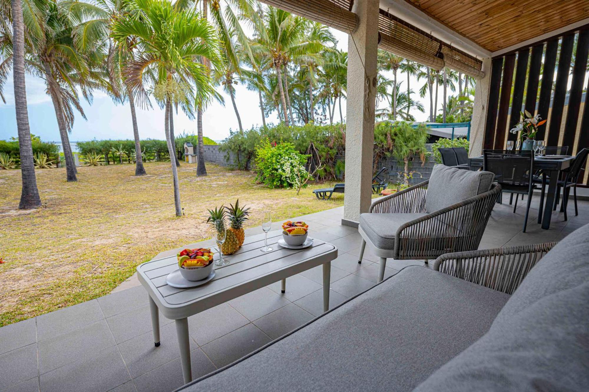 Villa & Bungalow 'Coco Des Sables' Les Pieds Dans L'Eau Ла-Салин-ле-Бен Экстерьер фото